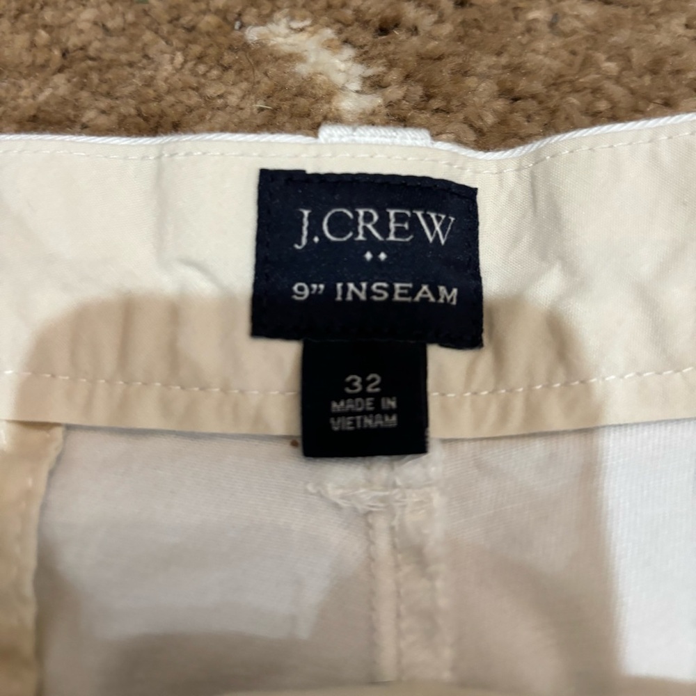Men’s chino shorts